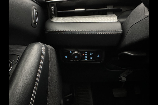 Ford Mustang Mach-E RWD 75 kWh (3-Fase) (INCL-BTW) Aut. *LUXURY-LEATHER | FULL-LED | DAB | DIGI-COCKPIT | KEYLESS | NAVI-FULLMAP | CARPLAY | HEATED-COMFORTSEATS | TOPVIEW | ADAPTIVE-CRUISE | PRIVACY-GLASS | 18'' ALU*