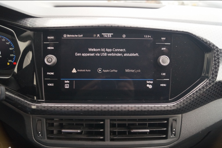 Volkswagen T-Cross 1.0 TSI 110pk Style -NAVI-ECC-PDC-DIGI-