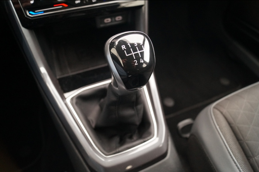 Volkswagen T-Cross 1.0 TSI 110pk Style -NAVI-ECC-PDC-DIGI-