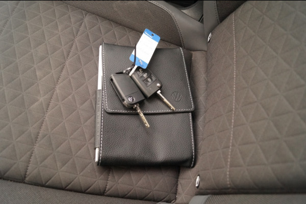 Volkswagen T-Cross 1.0 TSI 110pk Style -NAVI-ECC-PDC-DIGI-