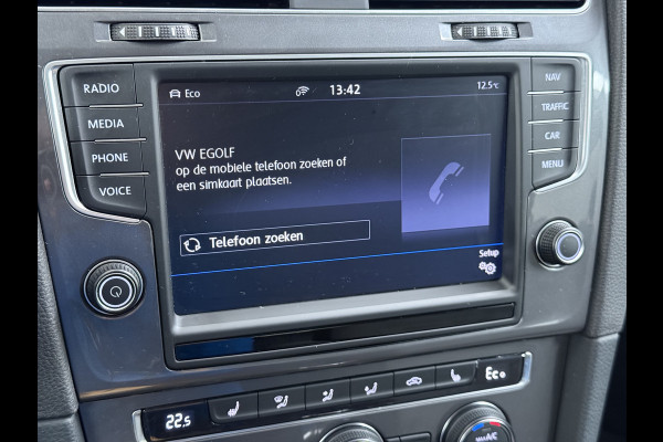 Volkswagen e-Golf Automaat Navi Ecc Climatronic Stoelverwarming Cruise Control Pdc Lmv Led Privacy Glas Regen-Lichtsensor Bluetooth Isofix SOH 85%
