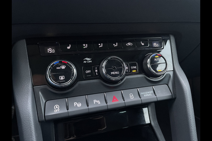 Škoda Karoq 1.5 TSI ACT Style | LED | Elek. Trekhaak | Navi | Carplay | Camera | Virtual Cockpit