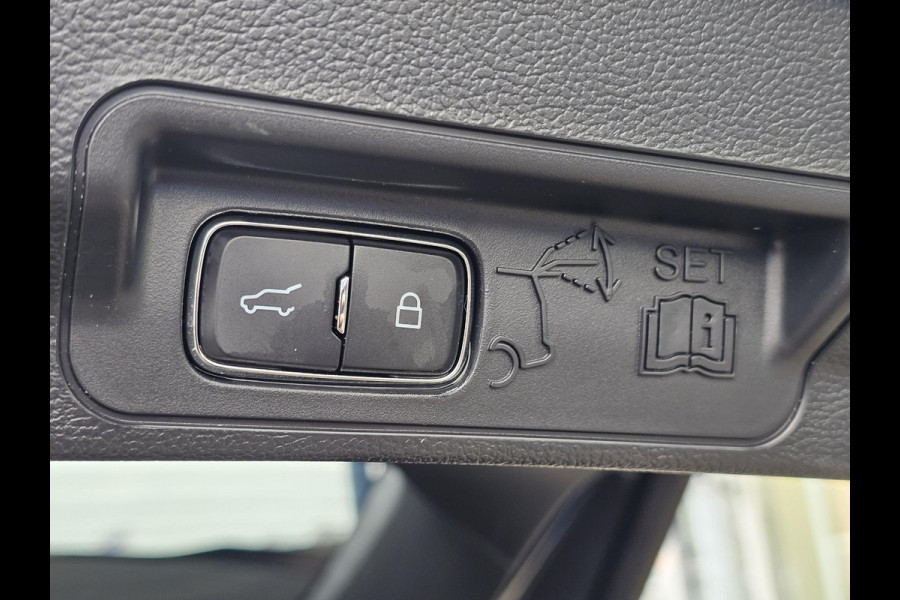 Ford Explorer 3.0 V6 EcoBoost PHEV ST-Line 457pk | Full LED | Adaptieve Cruise | Panorama Dak | Trekhaak afneembaar | 2.500kg Trekgewicht | Verlengde fabrieks garantie tot 06-2028