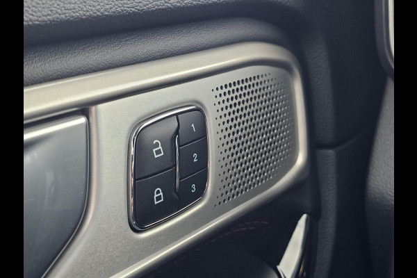 Ford Explorer 3.0 V6 EcoBoost PHEV ST-Line 457pk | Full LED | Adaptieve Cruise | Panorama Dak | Trekhaak afneembaar | 2.500kg Trekgewicht | Verlengde fabrieks garantie tot 06-2028