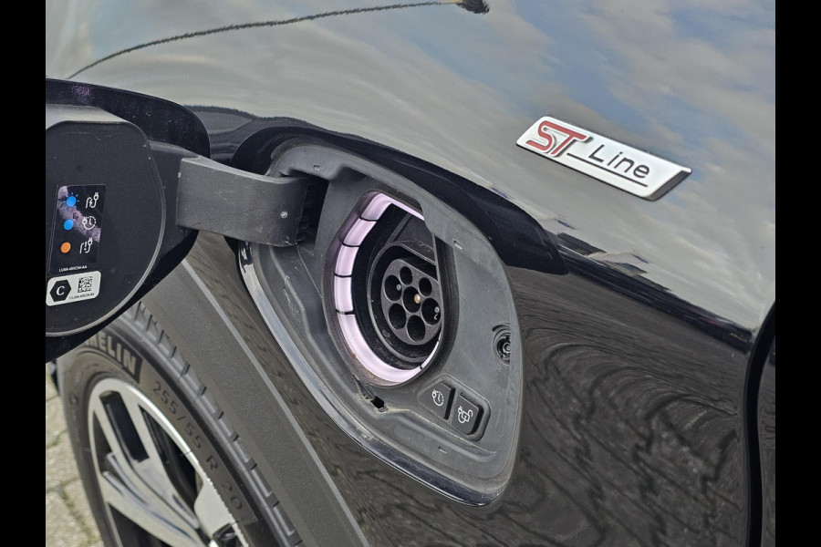 Ford Explorer 3.0 V6 EcoBoost PHEV ST-Line 457pk | Full LED | Adaptieve Cruise | Panorama Dak | Trekhaak afneembaar | 2.500kg Trekgewicht | Verlengde fabrieks garantie tot 06-2028