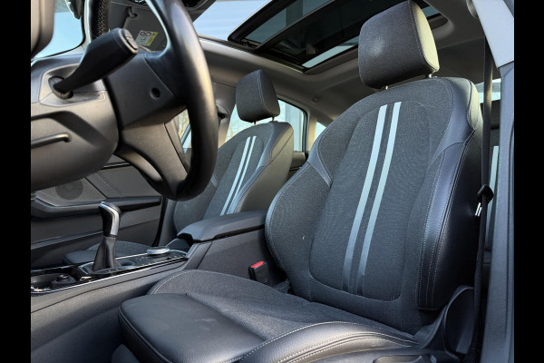 BMW 2 Serie Gran Coupé 218d Business Ed. | Panorama | Carplay | Live Cockpit | Navi