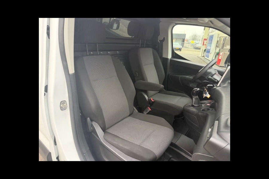 Peugeot Partner 1.5 BlueHDI Premium AIRCO I APPLE CAR PLAY I IMPERIAAL I LAGE KM'S I COMPLETE ONDERHOUDSHISTORIE I 1e EIGENAAR