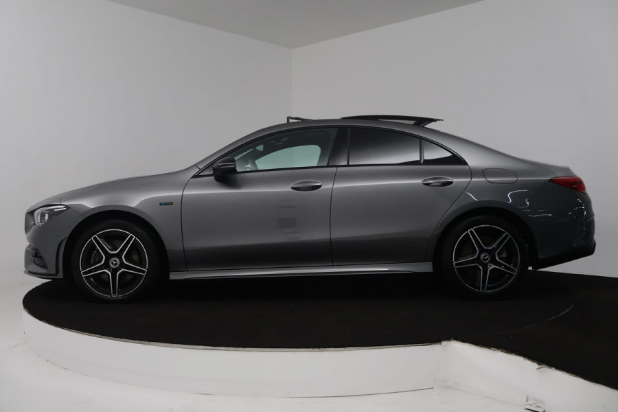 Mercedes-Benz CLA-Klasse 250 e Business Solution AMG Limited (PANORAMADAK, SFEERVERLICHTING, STOELVERWARMING, ELEKTR STOELEN)