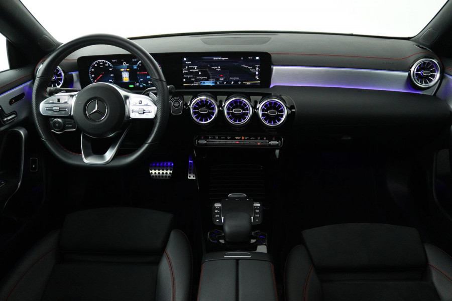 Mercedes-Benz CLA-Klasse 250 e Business Solution AMG Limited (PANORAMADAK, SFEERVERLICHTING, STOELVERWARMING, ELEKTR STOELEN)