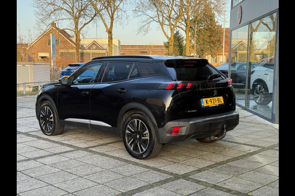 Peugeot e-2008 EV GT 50 kWh | Panorama | Trekhaak | Navi | Camera |