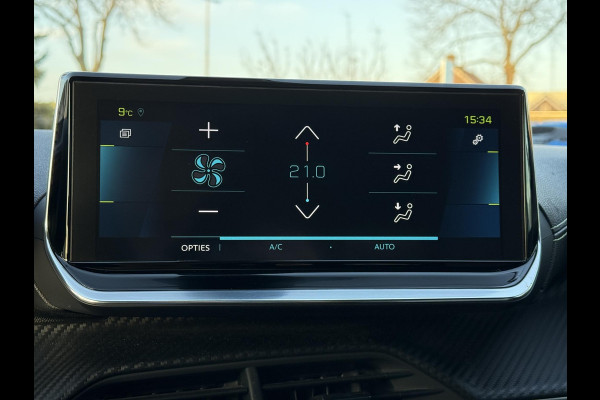 Peugeot e-2008 EV GT 50 kWh | Panorama | Trekhaak | Navi | Camera |