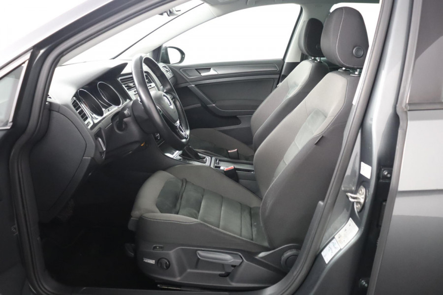 Volkswagen Golf Variant 1.0 TSI Comfortline Business Automaat|Stoelverwarming|Trekhaak