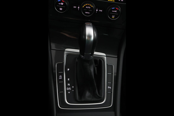Volkswagen Golf Variant 1.0 TSI Comfortline Business Automaat|Stoelverwarming|Trekhaak