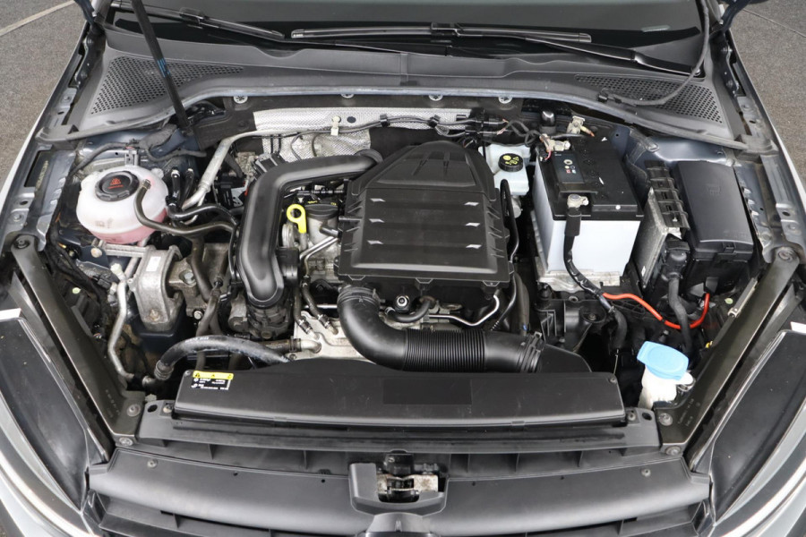 Volkswagen Golf Variant 1.0 TSI Comfortline Business Automaat|Stoelverwarming|Trekhaak