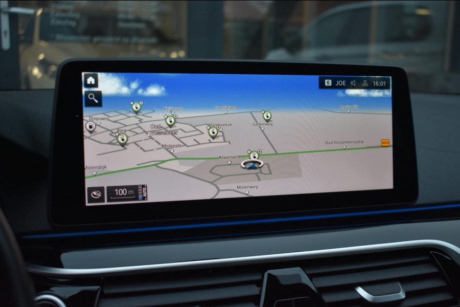 BMW 5 Serie 530e M-Sport Pro | LASERLIGHT | HARMAN KARDON | 360 CAMERA | TREKHAAK | DEALER ONDERHOUDEN | NAP |