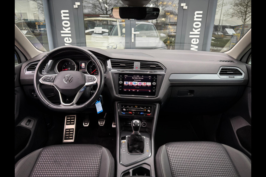 Volkswagen Tiguan 1.5 TSI Life Business CarPlay|Camera|Elektrische achterklep|Stoel/stuurverwarming