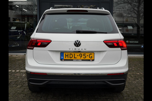 Volkswagen Tiguan 1.5 TSI Life Business CarPlay|Camera|Elektrische achterklep|Stoel/stuurverwarming