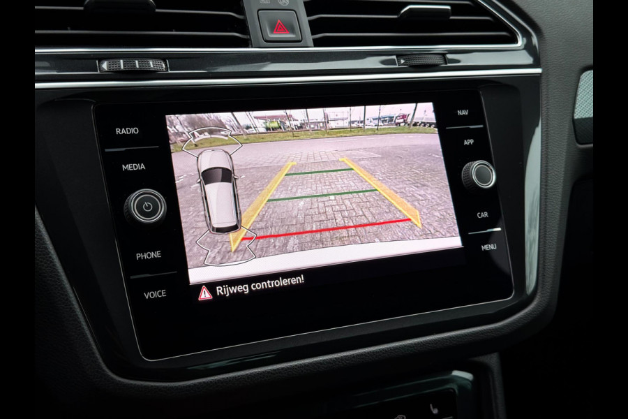Volkswagen Tiguan 1.5 TSI Life Business CarPlay|Camera|Elektrische achterklep|Stoel/stuurverwarming