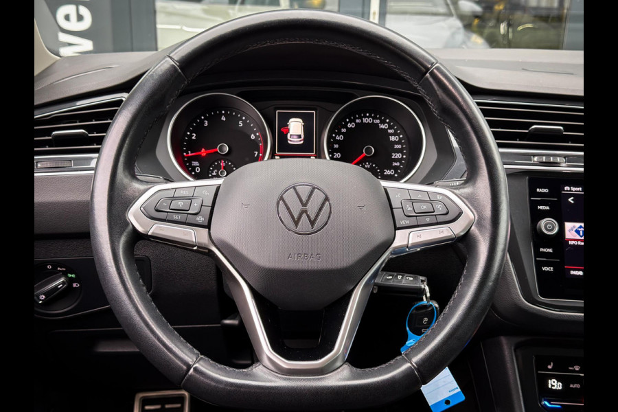 Volkswagen Tiguan 1.5 TSI Life Business CarPlay|Camera|Elektrische achterklep|Stoel/stuurverwarming