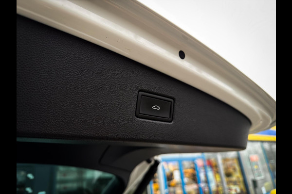 Volkswagen Tiguan 1.5 TSI Life Business CarPlay|Camera|Elektrische achterklep|Stoel/stuurverwarming