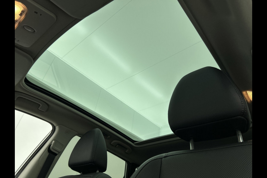 Nissan QASHQAI 1.2 Tekna Automaat (PANORAMADAK, STOELVERWARMING, 360 CAMERA, GOED ONDERHOUDEN)