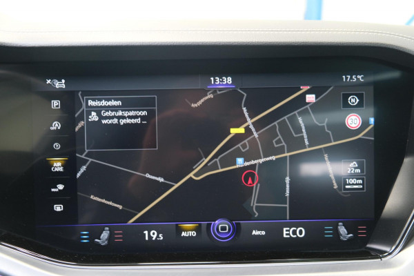 Volkswagen Touareg R-Line 3.0L V6 286pk > GRIJSKENTEKEN < Airco, Cruise, Navi, PDC, Luchtvering, Camera, Schuifdak, Trekhaak.