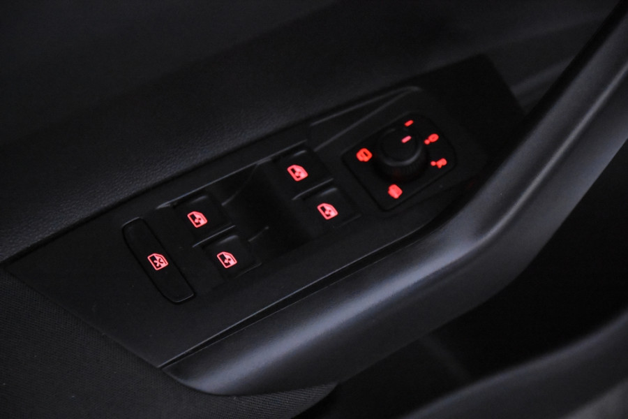 Volkswagen Polo 1.0 TSI DSG *1ste Eigenaar*Navigatie*PDC*DAB*