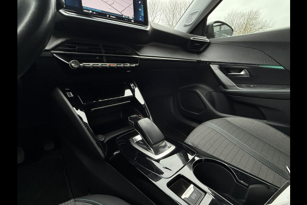 Peugeot e-2008 EV Allure 50 kWh | Navi | Camera | 3D Cockpit