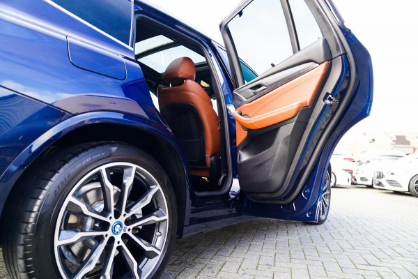 BMW X3 XDrive30e High executive | M-pakket | Panorama | Camera | Harman/Kardon | Stuuwiel verwarmd | Luxe Nappa Leder | 20 inch |