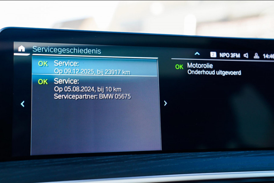 BMW X3 XDrive30e High executive | M-pakket | Panorama | Camera | Harman/Kardon | Stuuwiel verwarmd | Luxe Nappa Leder | 20 inch |