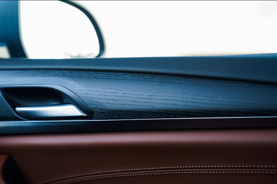 BMW X3 XDrive30e High executive | M-pakket | Panorama | Camera | Harman/Kardon | Stuuwiel verwarmd | Luxe Nappa Leder | 20 inch |