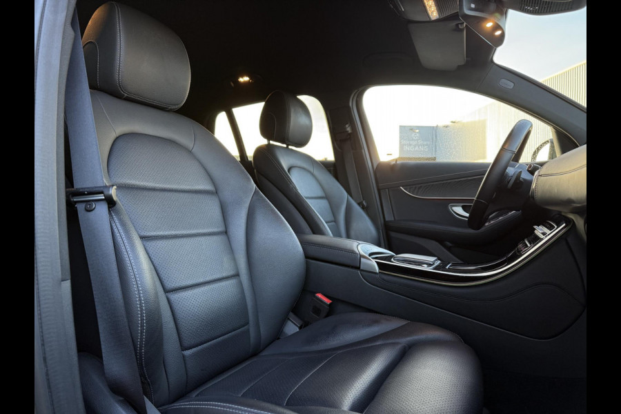 Mercedes-Benz EQC 400 Aut. 4MATIC Sol. Luxury 80 kWh | Navi | Camera | Leder |