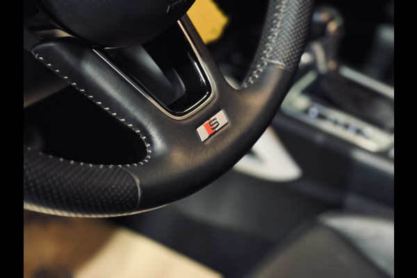 Audi Q2 35 TFSI S Edition S-Line | LED | Camera | Trekhaak