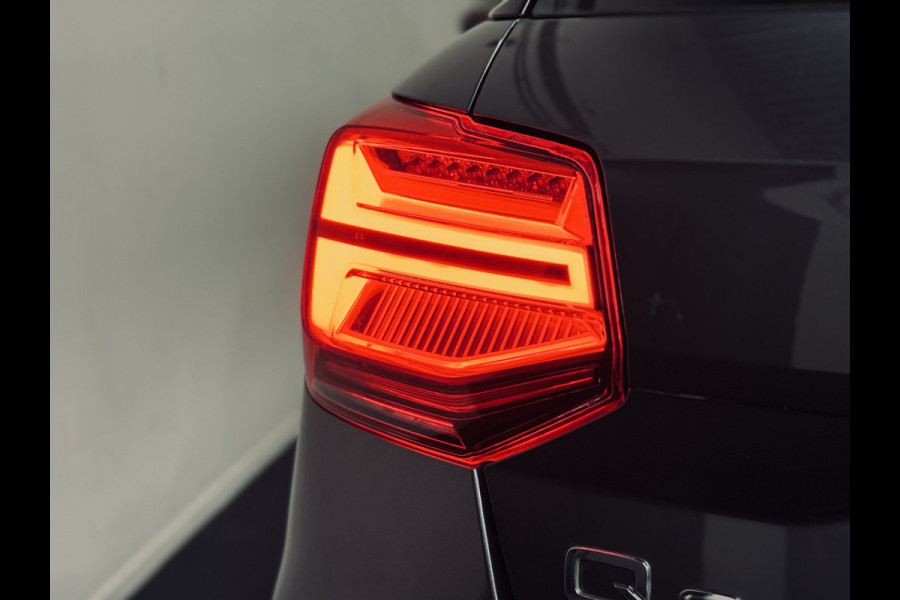 Audi Q2 35 TFSI S Edition S-Line | LED | Camera | Trekhaak
