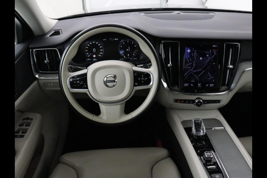 Volvo V60 2.0 B4 Inscription | Trekhaak | Leder | Stoel & stuurverwarming | Camera | Adaptive cruise | Carplay | Navigatie | Keyless | Climate control | Parkeerhulp