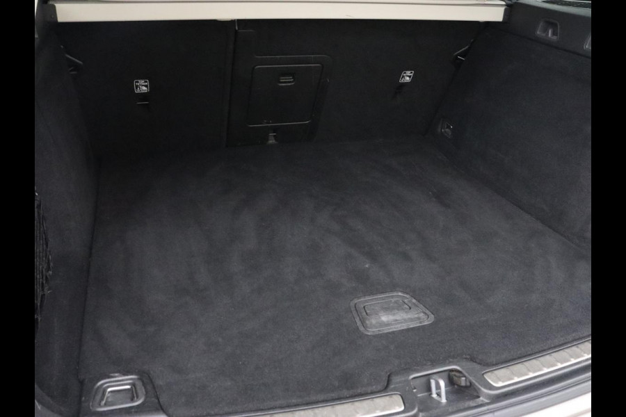 Volvo V60 2.0 B4 Inscription | Trekhaak | Leder | Stoel & stuurverwarming | Camera | Adaptive cruise | Carplay | Navigatie | Keyless | Climate control | Parkeerhulp