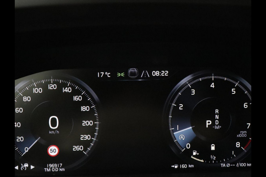 Volvo V60 2.0 B4 Inscription | Trekhaak | Leder | Stoel & stuurverwarming | Camera | Adaptive cruise | Carplay | Navigatie | Keyless | Climate control | Parkeerhulp