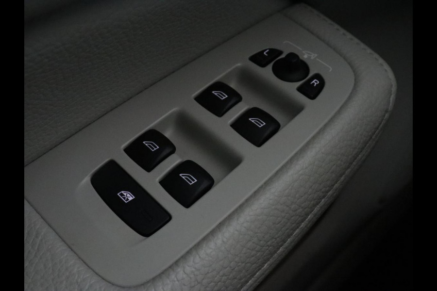 Volvo V60 2.0 B4 Inscription | Trekhaak | Leder | Stoel & stuurverwarming | Camera | Adaptive cruise | Carplay | Navigatie | Keyless | Climate control | Parkeerhulp