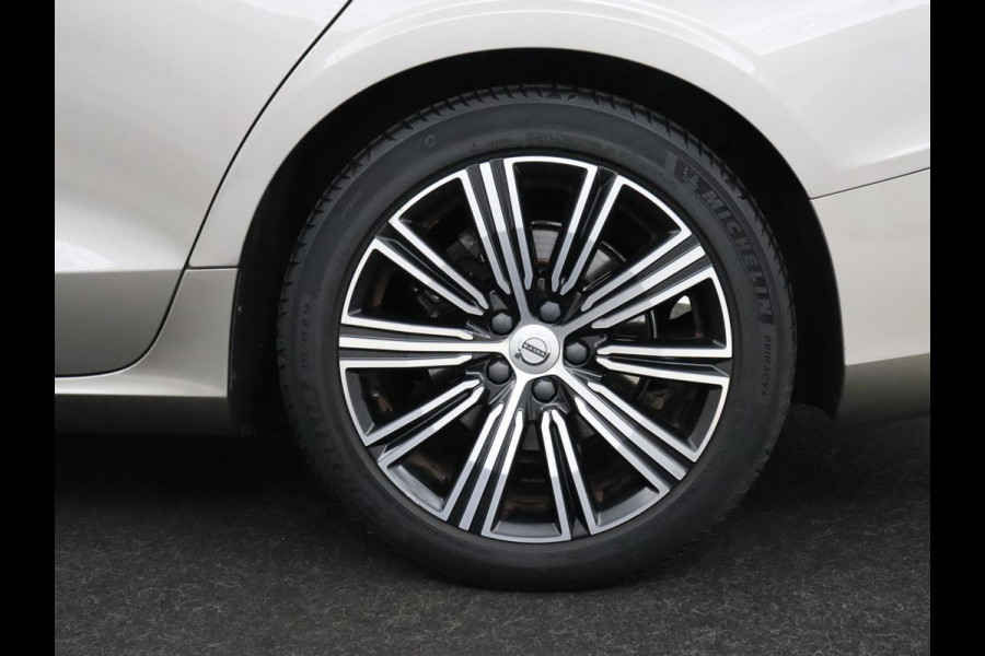 Volvo V60 2.0 B4 Inscription | Trekhaak | Leder | Stoel & stuurverwarming | Camera | Adaptive cruise | Carplay | Navigatie | Keyless | Climate control | Parkeerhulp