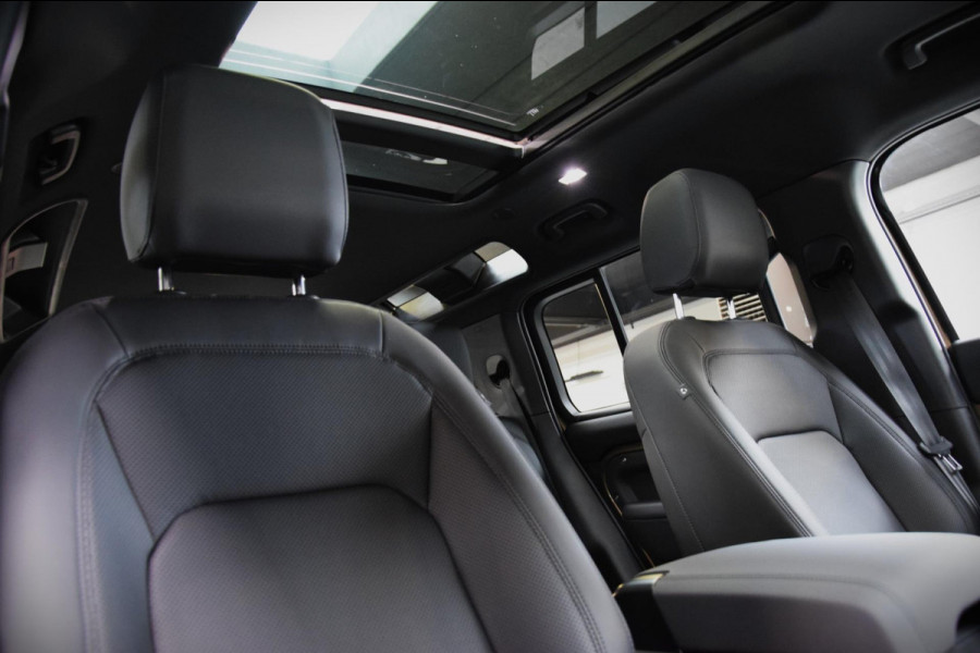 Land Rover Defender 110 2.0 P300e 110 X-Dynamic Navi|Leder|GARANTIE|22 Inch|Org.NL|Koelbox|1e Eig.|Panoramadak