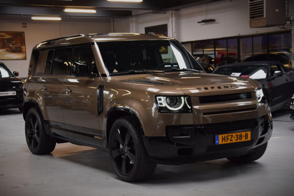 Land Rover Defender 110 2.0 P300e 110 X-Dynamic Navi|Leder|GARANTIE|22 Inch|Org.NL|Koelbox|1e Eig.|Panoramadak