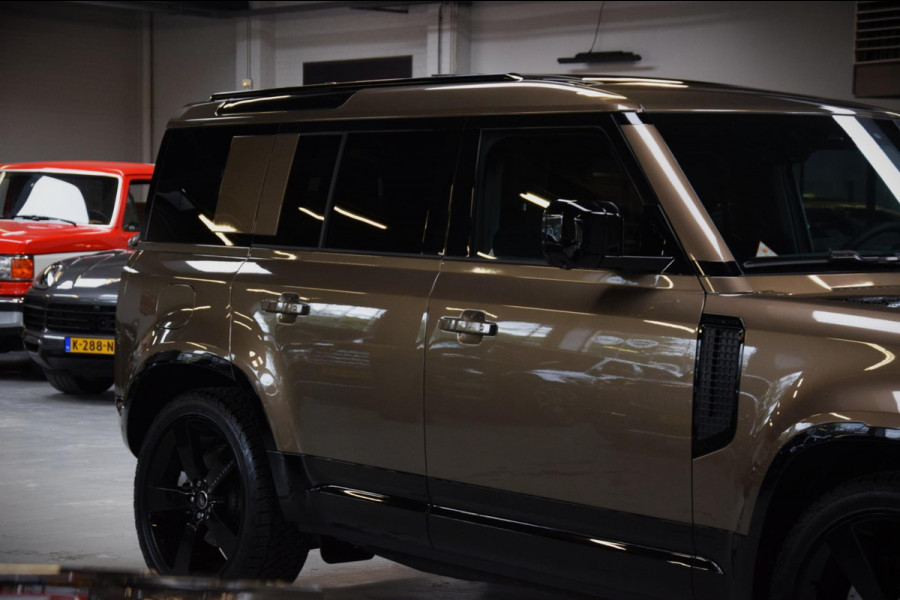 Land Rover Defender 110 2.0 P300e 110 X-Dynamic Navi|Leder|GARANTIE|22 Inch|Org.NL|Koelbox|1e Eig.|Panoramadak