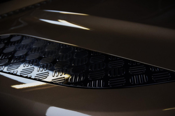 Land Rover Defender 110 2.0 P300e 110 X-Dynamic Navi|Leder|GARANTIE|22 Inch|Org.NL|Koelbox|1e Eig.|Panoramadak