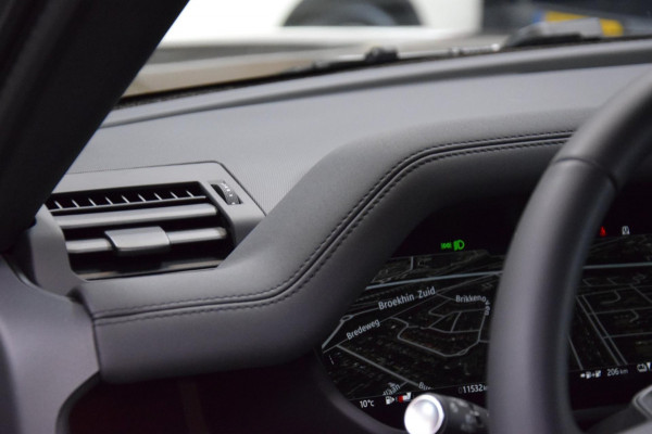 Land Rover Defender 110 2.0 P300e 110 X-Dynamic Navi|Leder|GARANTIE|22 Inch|Org.NL|Koelbox|1e Eig.|Panoramadak