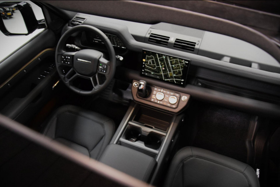 Land Rover Defender 110 2.0 P300e 110 X-Dynamic Navi|Leder|GARANTIE|22 Inch|Org.NL|Koelbox|1e Eig.|Panoramadak