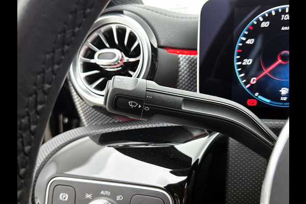 Mercedes-Benz CLA-Klasse 200 Business Solution Progressive(Dealer OnderH, SfeerV, Camera, Trekhaak, StoelV, Carplay, PDC, Etc)