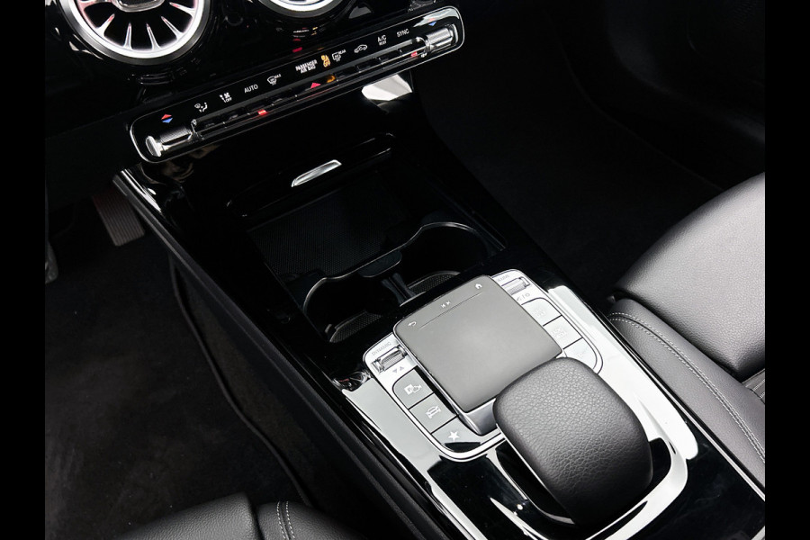 Mercedes-Benz CLA-Klasse 200 Business Solution Progressive(Dealer OnderH, SfeerV, Camera, Trekhaak, StoelV, Carplay, PDC, Etc)