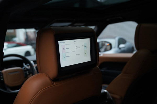 Land Rover Range Rover Sport P400e HSE Dynamic Stealth | 23 inch | Panorama | HuD | Two Tone Leder | Adaptieve Cruise | DVD Achter