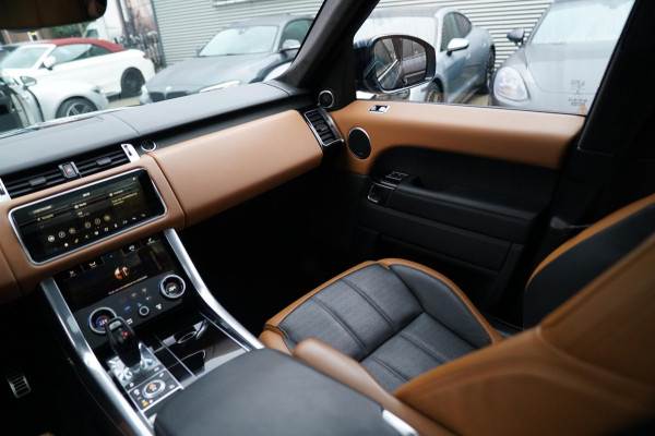 Land Rover Range Rover Sport P400e HSE Dynamic Stealth | 23 inch | Panorama | HuD | Two Tone Leder | Adaptieve Cruise | DVD Achter