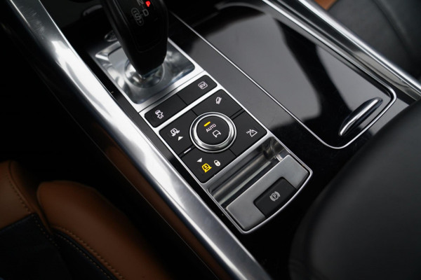 Land Rover Range Rover Sport P400e HSE Dynamic Stealth | 23 inch | Panorama | HuD | Two Tone Leder | Adaptieve Cruise | DVD Achter